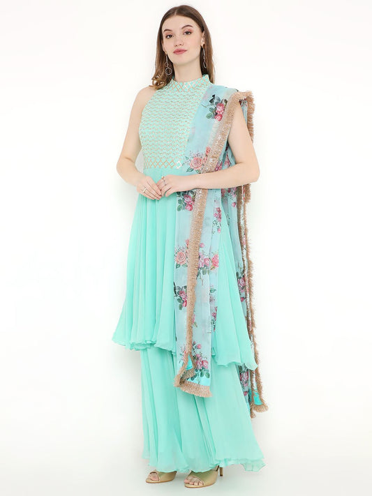Top-Incut collared embroidered yoke with gota detailing on the waist - www.styletriggers.com