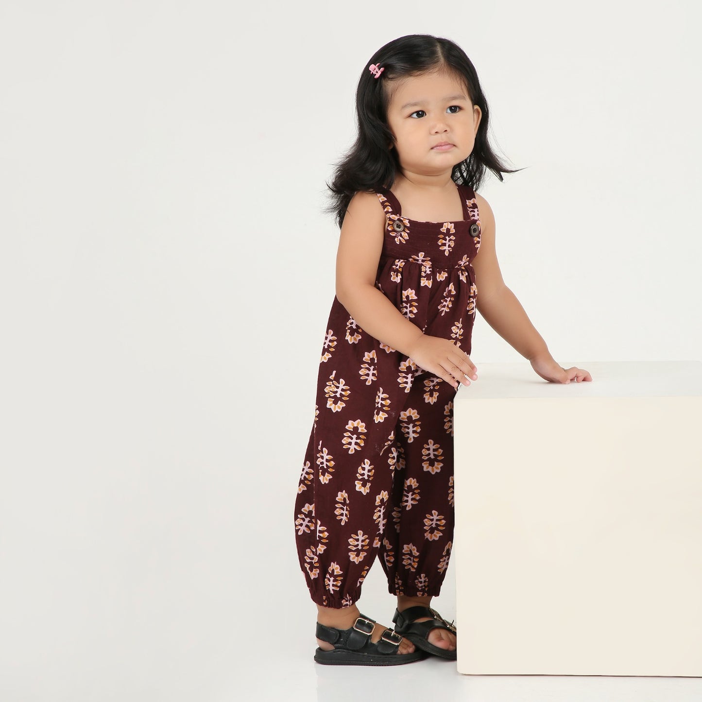 Printed cotton sleeveless jumpsuit for baby girls